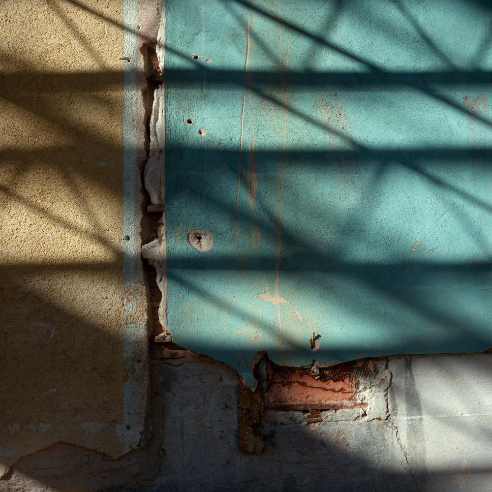 blue, yellow, red, wall, broadway theater, crack, shadow, pattern, repeat, repetition. old, rust teal formalism